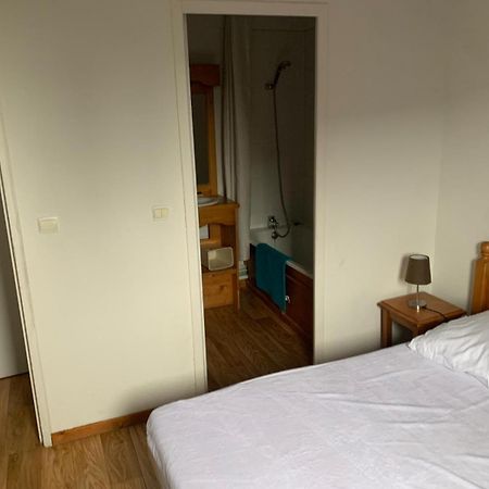 Appartement Dans Residence Bois De La Reine, Besse Et Saint Anastaise מראה חיצוני תמונה